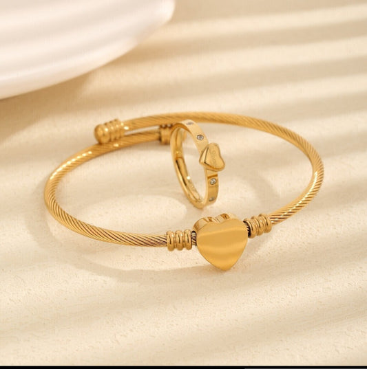 Juego Brazalete y Anillo Love